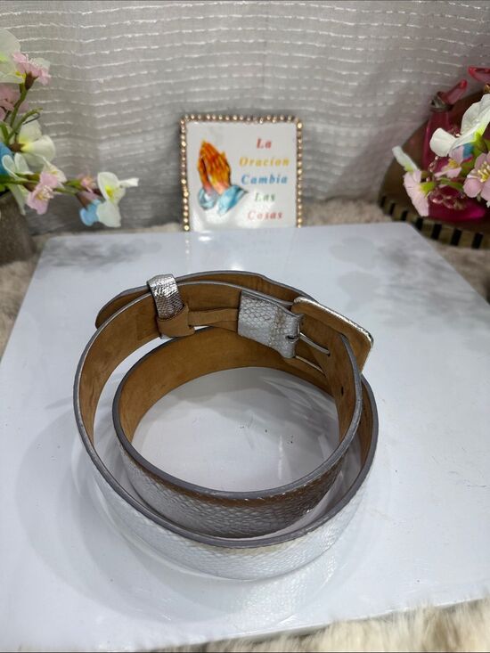 (H) W.Kleinberg KARUNG Metallic Snakeskin Belt
Women\'s Size S main image 4